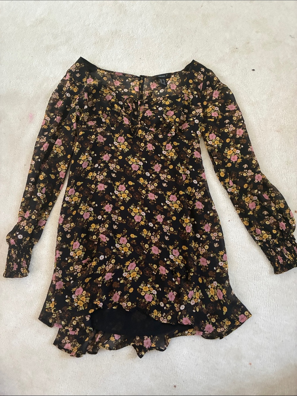 Forever 21 Black Floral Long-Sleeve Mini Dress